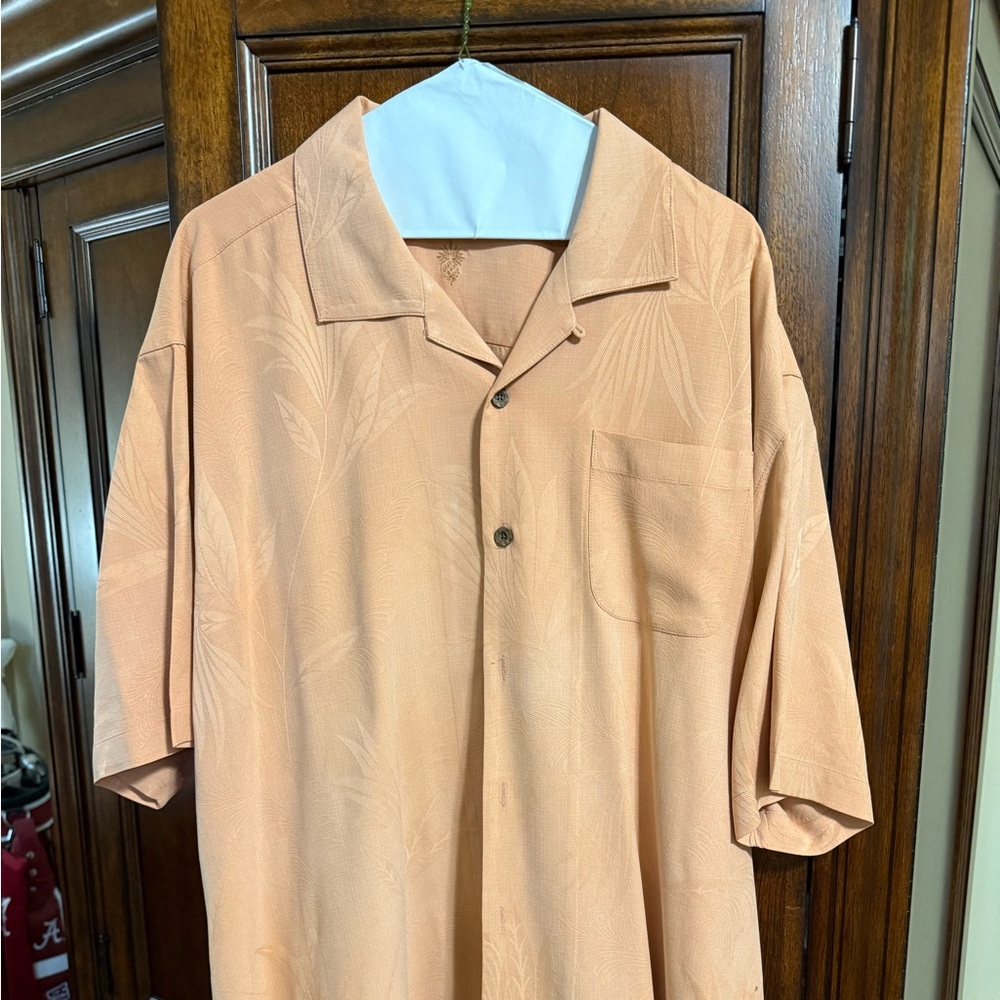 Tommy Bahama Men's Light Orange Casual Shirt
